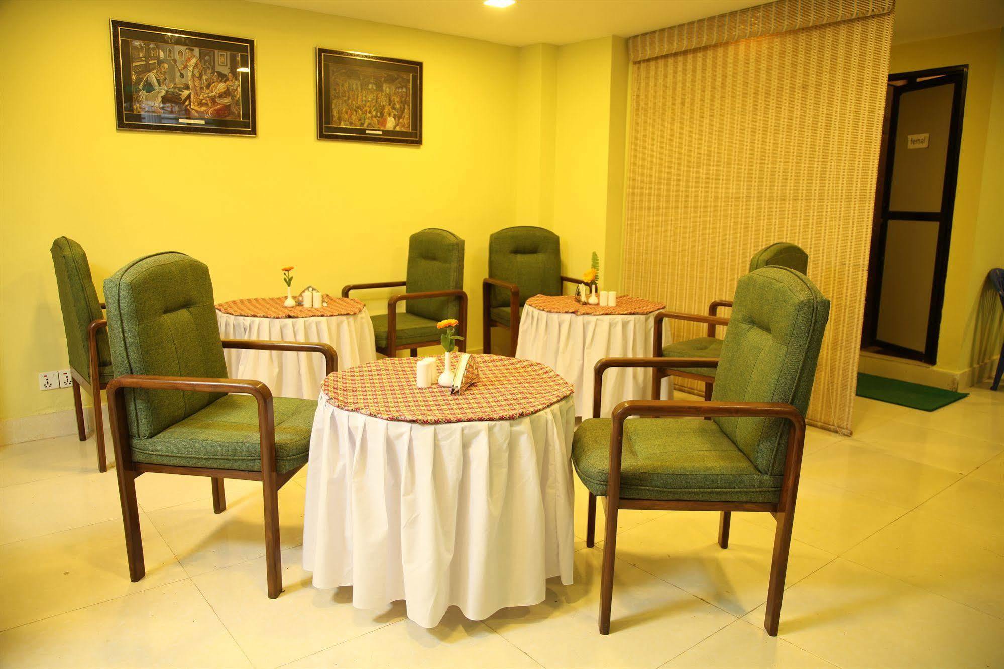 New Hotel Panda كاتماندو المظهر الخارجي الصورة