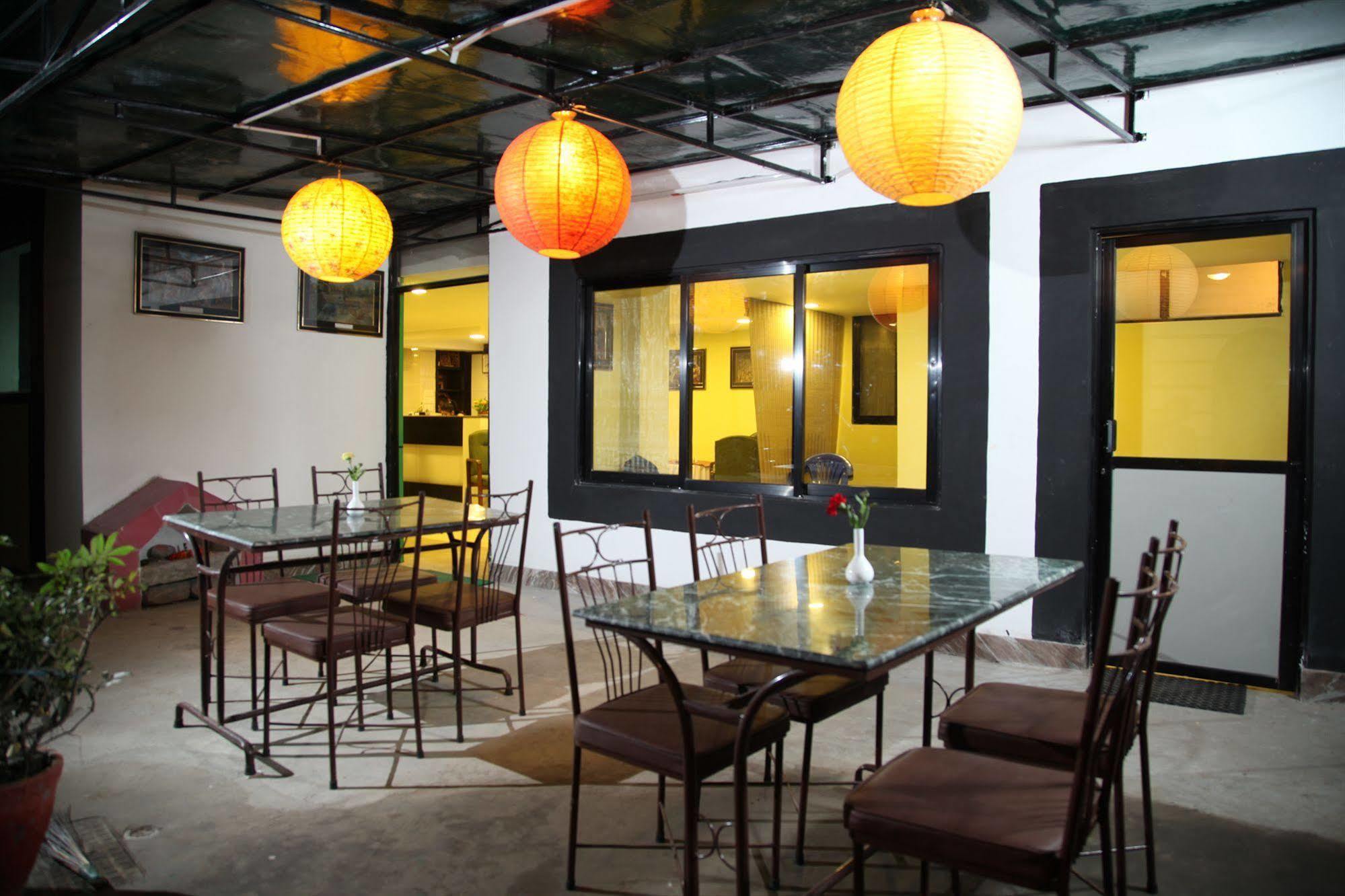 New Hotel Panda كاتماندو المظهر الخارجي الصورة